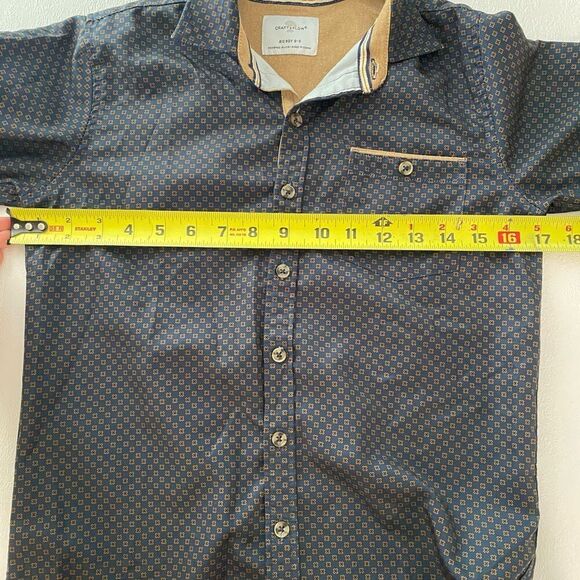 Craft + Flow Boys Button Down Shirt Size 8 Small | Navy Geometric Print - Picture 4 of 4
